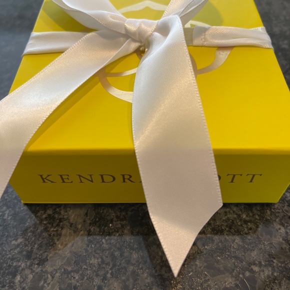 Kendra Scott Mini Pink Stone Necklace - Picture 6 of 8